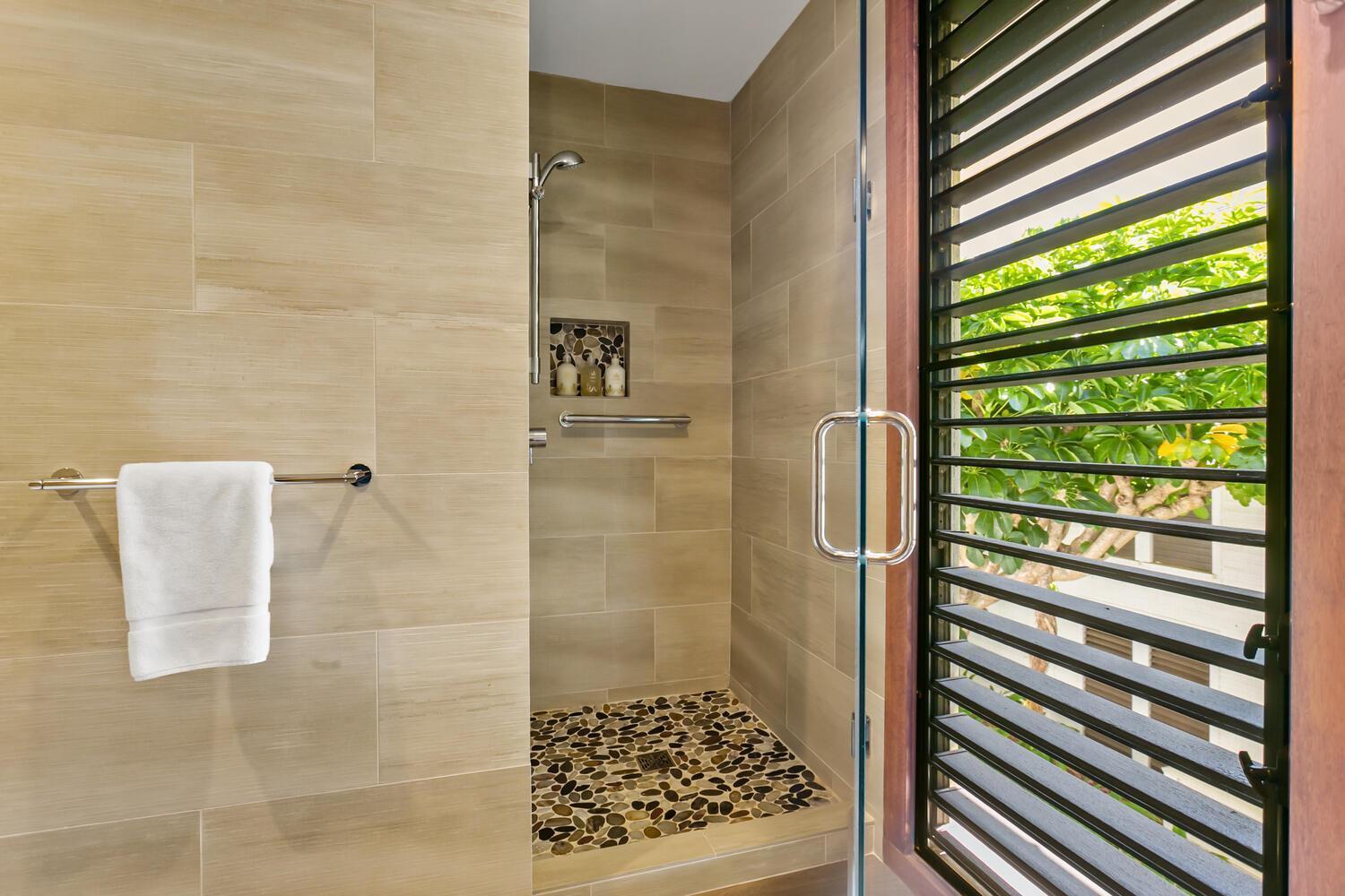 Oceanfront Breezy Corner Unit W Air Conditioning- Alekona Kauai Koloa ภายนอก รูปภาพ